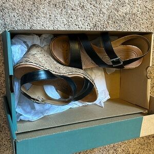 B O C wedges, black in box size 8